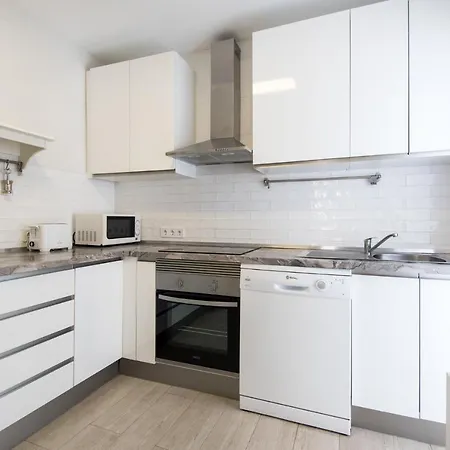 Apartment The 7th Corner, Hugh Ideal For Groups *